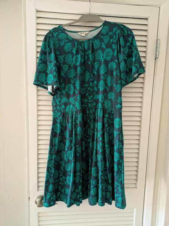 Boden Dresses & Skirts - Boden Louisa Short Jersey Dress, Size 12